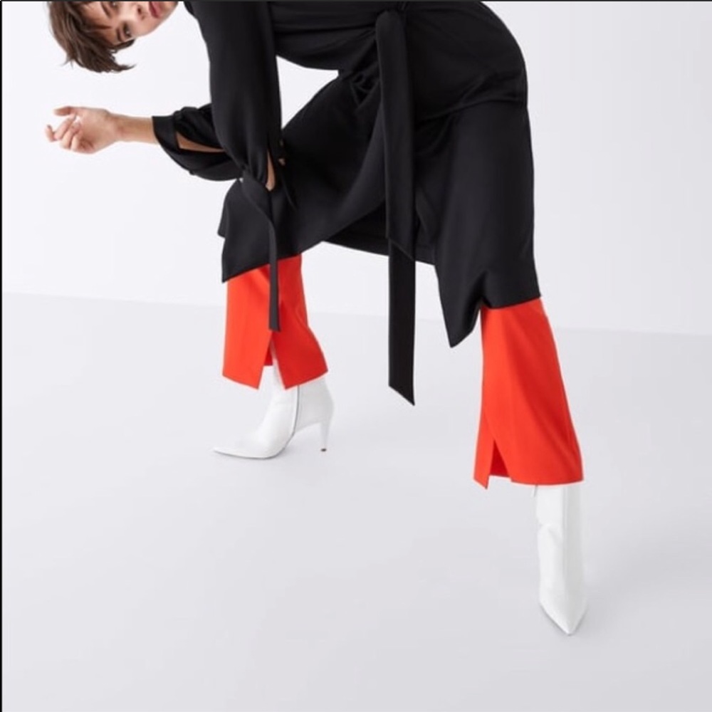 Like new Zara White leather booties. Size 10/41